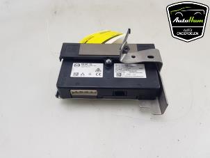 Gebruikte Module Telefoon Mazda 3 Sport (BP) 2.0 SkyActiv-G 122 Mild Hybrid 16V Prijs € 295,00 Margeregeling aangeboden door AutoHam