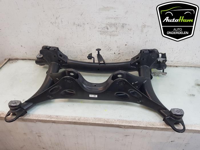 Gebruikte Subframe Volvo XC40 (XZ) 1.5 T4 Plug-in Hybrid 12V Prijs € 275,00 Margeregeling aangeboden door AutoHam