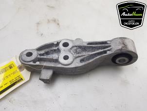 Gebruikte Motorrubber Volvo XC40 (XZ) 1.5 T4 Plug-in Hybrid 12V Prijs € 35,00 Margeregeling aangeboden door AutoHam