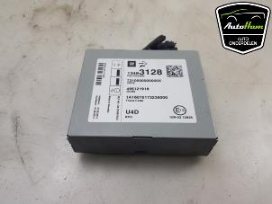 Gebruikte Regelunit Multi Media Opel Zafira Tourer (P12) 2.0 CDTI 16V 170 Ecotec Prijs € 100,00 Margeregeling aangeboden door AutoHam