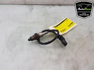 Gebruikte Lambda Sonde Peugeot 208 II (UB/UH/UP) 1.2 Vti 12V PureTech 75 Prijs € 30,00 Margeregeling aangeboden door AutoHam
