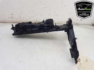 Gebruikte Kleppendeksel Ford Transit Connect (PJ2) 1.6 TDCi 16V 75 Prijs € 40,00 Margeregeling aangeboden door AutoHam