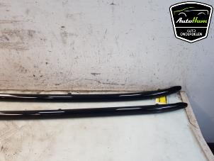 Gebruikte Dakrail set Cupra Leon Sportstourer (KLCF) 1.4 e-Hybrid 245, VZ 16V Prijs € 195,00 Margeregeling aangeboden door AutoHam