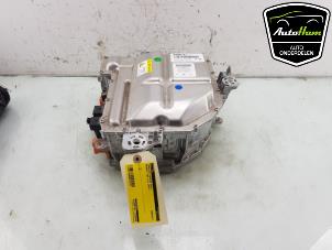 Gebruikte Acculader Peugeot 308 SW (F4/FC/FN/FR) 1.6 16V HYbrid 180 e-EAT8 Prijs € 1.150,00 Margeregeling aangeboden door AutoHam