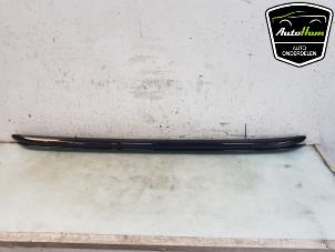 Gebruikte Dakrail set Peugeot 2008 (UD/UK/UR/US/UX) 1.2 VTi 12V PureTech 100 Prijs € 150,00 Margeregeling aangeboden door AutoHam