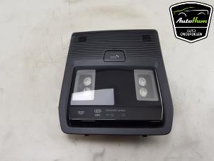 Gebruikte Binnenverlichting voor Volkswagen ID.3 (E11/E12) First, Life, Pro 58 kWh Prijs € 50,00 Margeregeling aangeboden door AutoHam