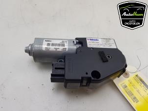 Gebruikte Schuifdak Motor Porsche 911 (991) 3.4 24V Carrera Prijs € 150,00 Margeregeling aangeboden door AutoHam