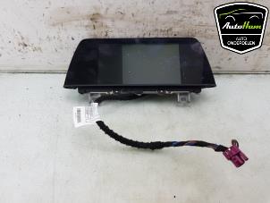 Gebruikte Display Multi Media regelunit BMW M1 (F20) M140i 3.0 24V Prijs € 285,00 Margeregeling aangeboden door AutoHam