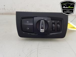 Gebruikte Licht Schakelaar BMW 3 serie (F30) 320i 2.0 16V Prijs € 25,00 Margeregeling aangeboden door AutoHam