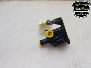 Gebruikte Extra waterpomp Audi Q8 (4MN) 3.0 V6 24V 50 TDI Mild Hybrid Quattro Prijs € 15,00 Margeregeling aangeboden door AutoHam