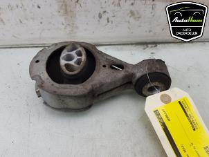 Gebruikte Motorsteun Renault Megane III CC (EZ) 1.4 16V TCe 130 Prijs € 10,00 Margeregeling aangeboden door AutoHam