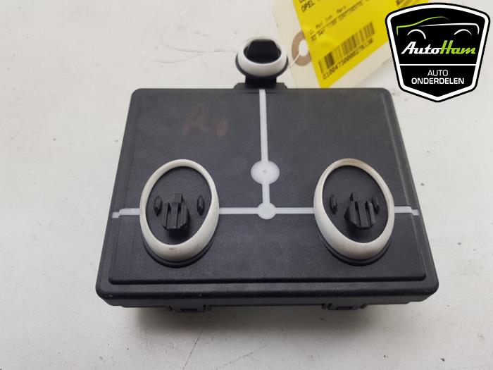 Gebruikte Module Centrale Deurvergrendeling Opel Astra L Sports Tourer (F4/FC/FN/FR) 1.2 Turbo 130 12V Prijs € 50,00 Margeregeling aangeboden door AutoHam