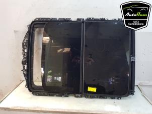 Gebruikte Panoramadak BMW 5 serie Touring (G31) 530d 3.0 TwinPower Turbo 24V Prijs € 395,00 Margeregeling aangeboden door AutoHam