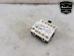 Gebruikte Deur module Mercedes C Estate (S205) C-350 e 2.0 16V Prijs € 35,00 Margeregeling aangeboden door AutoHam