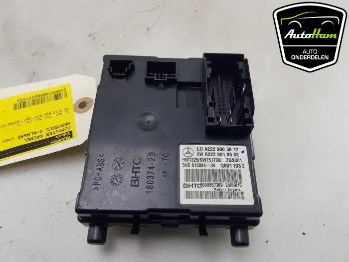 Computer Kachel van een Mercedes-Benz C Estate (S205) C-350 e 2.0 16V 2015