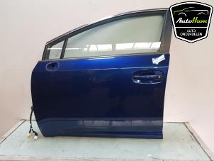 Gebruikte Portier 4Deurs links-voor Toyota Avensis Wagon (T27) 1.8 16V VVT-i Prijs op aanvraag aangeboden door AutoHam