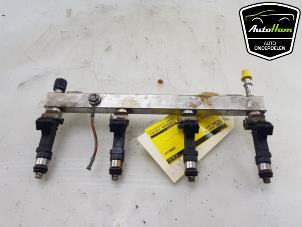 Gebruikte Injector brug Opel Adam 1.2 16V Prijs € 40,00 Margeregeling aangeboden door AutoHam