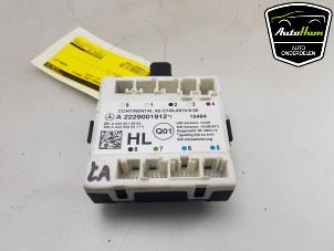 Gebruikte Deur module Mercedes C-Klasse AMG (W205) C-450 AMG Sport 3.0 V6 24V Turbo 4-Matic Prijs € 50,00 Margeregeling aangeboden door AutoHam