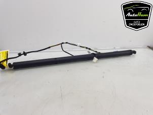 Gebruikte Achterklep motor Mercedes GLA (156.9) 1.6 180 16V Prijs op aanvraag aangeboden door AutoHam