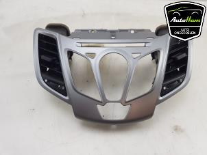 Gebruikte Dashboardlijst Ford Fiesta 6 (JA8) 1.25 16V Prijs € 30,00 Margeregeling aangeboden door AutoHam