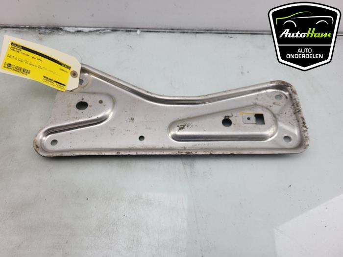 Gebruikte Subframe Porsche Taycan (Y1A) 4S Prijs € 25,00 Margeregeling aangeboden door AutoHam