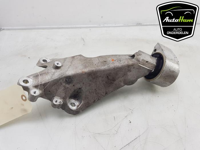 Gebruikte Motorrubber Porsche Taycan (Y1A) 4S Prijs € 75,00 Margeregeling aangeboden door AutoHam