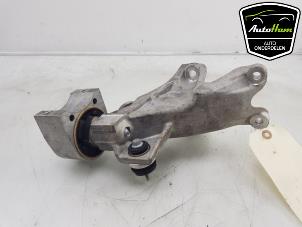 Gebruikte Motorrubber Porsche Taycan (Y1A) 4S Prijs op aanvraag aangeboden door AutoHam