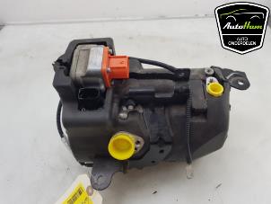 Gebruikte Pomp Airco Porsche Taycan (Y1A) 4S Prijs op aanvraag aangeboden door AutoHam