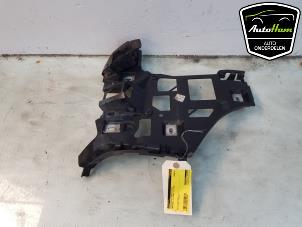 Gebruikte Bumpersteun rechts-achter Mercedes C (W206) C-300 2.0 EQ Boost Turbo Prijs € 20,00 Margeregeling aangeboden door AutoHam