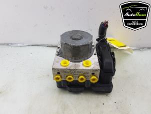 Gebruikte ABS Pomp Peugeot 108 1.2 VTi 12V Prijs € 30,00 Margeregeling aangeboden door AutoHam