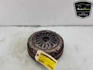 Gebruikte Dubbele massa vliegwiel Fiat Doblo Cargo (263) 1.4 T-Jet 16V Prijs € 150,00 Margeregeling aangeboden door AutoHam