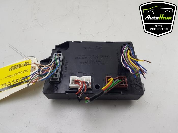 Gebruikte Module Bodycontrol Renault Captur I (2R) 1.3 TCE 150 16V Prijs € 95,00 Margeregeling aangeboden door AutoHam