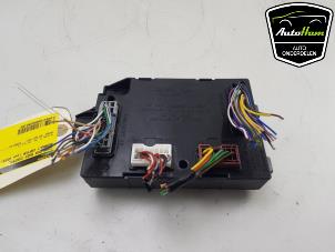Gebruikte Bodycontrol Module Renault Captur (2R) 1.3 TCE 150 16V Prijs € 95,00 Margeregeling aangeboden door AutoHam
