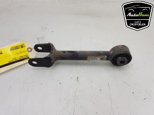 Gebruikte Reactiestang links-achter Tesla Model 3 Standard RWD Plus, Long Range RWD Prijs € 24,20 Inclusief btw aangeboden door AutoHam