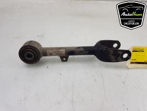 Gebruikte Reactiestang rechts-achter Tesla Model 3 Standard RWD Plus, Long Range RWD Prijs € 24,20 Inclusief btw aangeboden door AutoHam