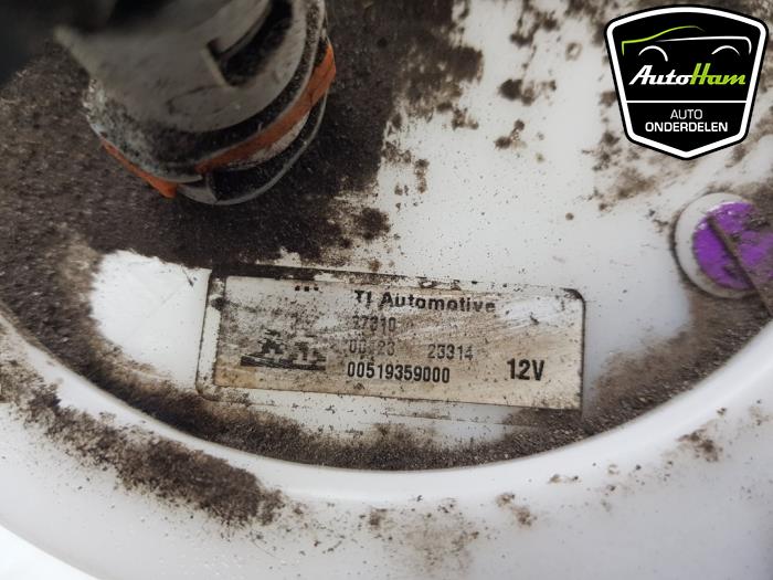 Gebruikte Tank element Pomp Jeep Renegade (BU) 1.4 Multi Air 16V Prijs € 75,00 Margeregeling aangeboden door AutoHam
