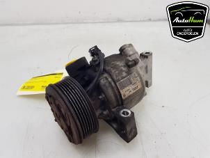 Gebruikte Aircopomp Renault Twingo III (AH) 1.0 SCe 70 12V Prijs € 75,00 Margeregeling aangeboden door AutoHam