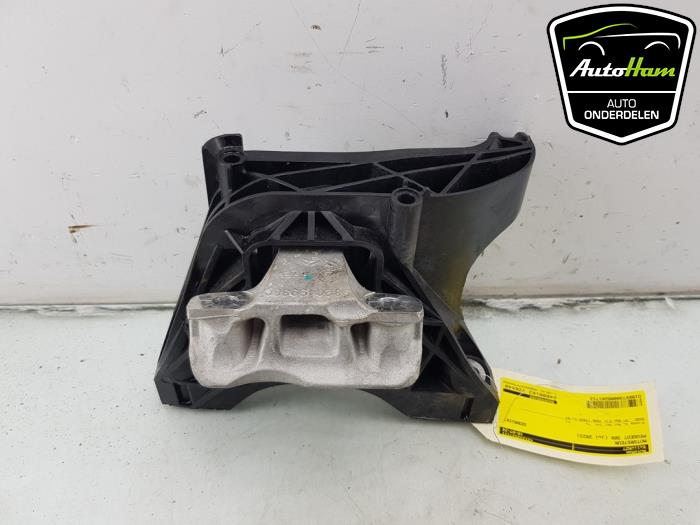 Gebruikte Motorrubber Peugeot 308 SW (F4/FC/FN/FR) 1.6 16V HYbrid 180 e-EAT8 Prijs € 75,00 Margeregeling aangeboden door AutoHam