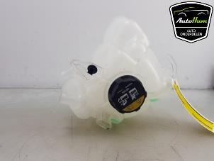 Gebruikte Expansievat Volvo XC60 II (UZ) 2.0 T6 16V Recharge, Twin Engine AWD Prijs € 10,00 Margeregeling aangeboden door AutoHam