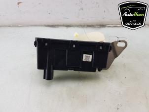 Gebruikte Esp computer Peugeot 308 SW (F4/FC/FN/FR) 1.6 16V HYbrid 180 e-EAT8 Prijs € 75,00 Margeregeling aangeboden door AutoHam