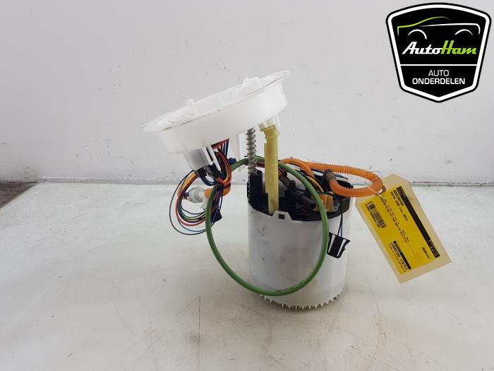 Gebruikte Tank element Pomp Volvo XC60 II (UZ) 2.0 T6 16V Recharge, Twin Engine AWD Prijs € 95,00 Margeregeling aangeboden door AutoHam