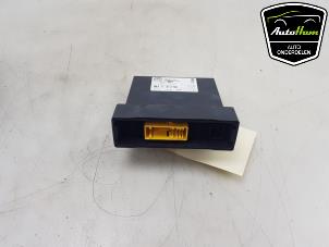 Gebruikte Computer Verlichting Peugeot 308 SW (F4/FC/FN/FR) 1.6 16V HYbrid 180 e-EAT8 Prijs € 75,00 Margeregeling aangeboden door AutoHam