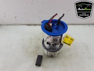 Gebruikte Tank element Pomp Skoda Fabia III Combi (NJ5) 1.0 TSI 12V Prijs € 50,00 Margeregeling aangeboden door AutoHam
