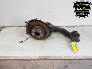 Gebruikte Fusee rechts-achter BMW 1 serie (F40) 118i 1.5 TwinPower 12V Prijs € 50,00 Margeregeling aangeboden door AutoHam