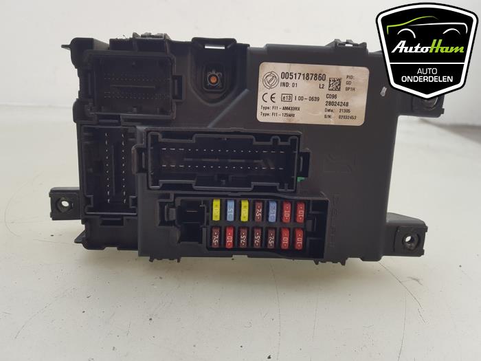 Computer Body Control van een Fiat Grande Punto (199) 1.4 2005