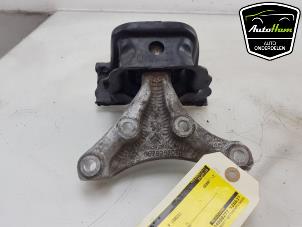 Gebruikte Motorsteun Opel Crossland (X) 1.2 Turbo 12V Euro 6 Prijs € 25,00 Margeregeling aangeboden door AutoHam