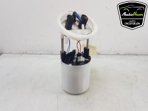 Gebruikte Tank element Pomp BMW 1 serie (E87/87N) 116i 1.6 16V Prijs € 45,00 Margeregeling aangeboden door AutoHam