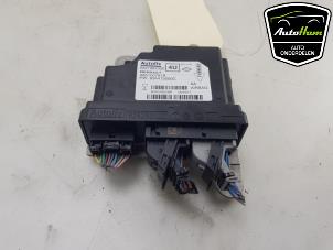 Gebruikte Airbag Module Renault Kadjar (RFEH) 1.2 Energy TCE 130 Prijs € 75,00 Margeregeling aangeboden door AutoHam