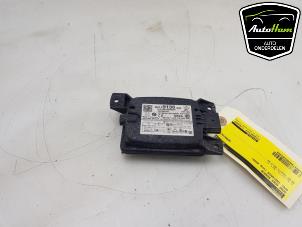 Gebruikte Dode hoek sensor Opel Insignia Sports Tourer 1.5 Turbo 16V 165 Prijs € 125,00 Margeregeling aangeboden door AutoHam