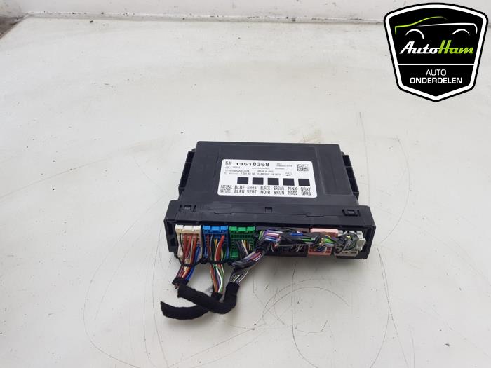 Computer Body Control van een Opel Insignia Sports Tourer 1.5 Turbo 16V 165 2020